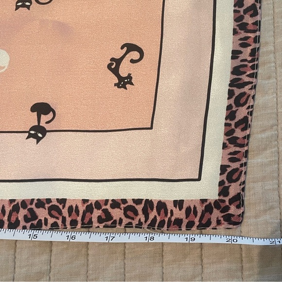 100% Silk Scarf SilkSilky Cats Leopard Print Border Square NWT - Picture 13 of 13